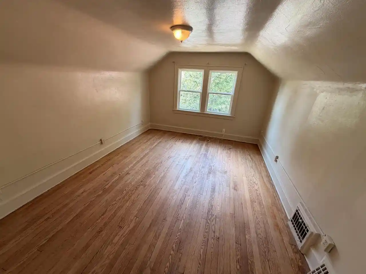 5th image of 222 N 73rd St St, Milwaukee, WI 53213
