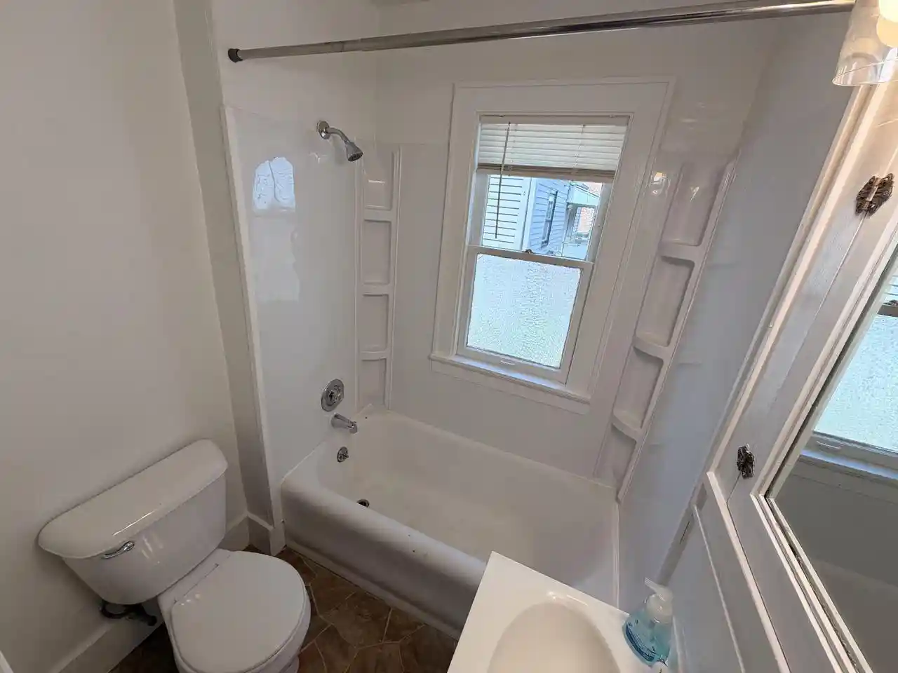 2nd image of 222 N 73rd St St, Milwaukee, WI 53213