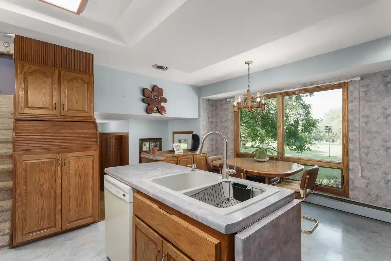 4th image of 1408 Country Club Lane Lane, Watertown, WI 53098 | MLS# 1975507
