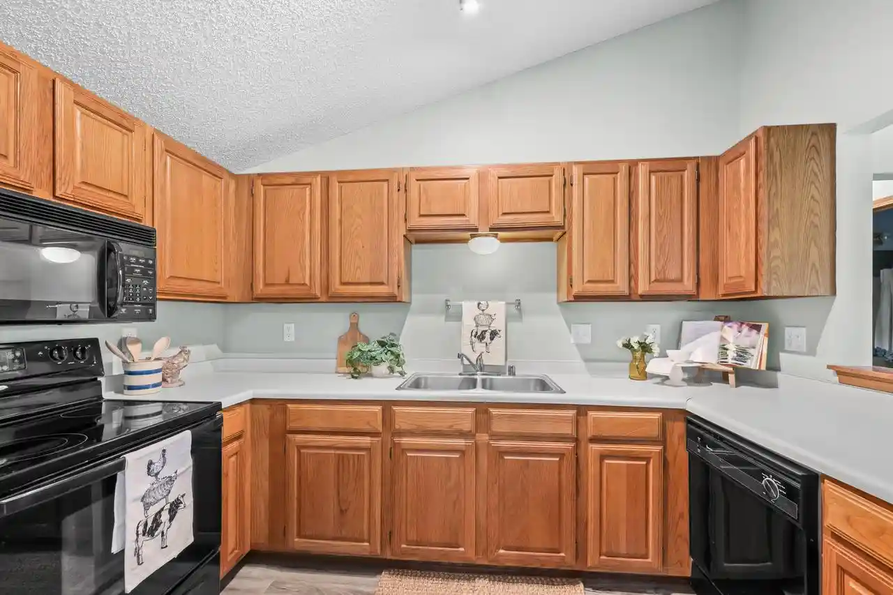 2nd image of 8110 S Forest Hills Circle Circle, Franklin, WI 53132 | MLS# 1975515