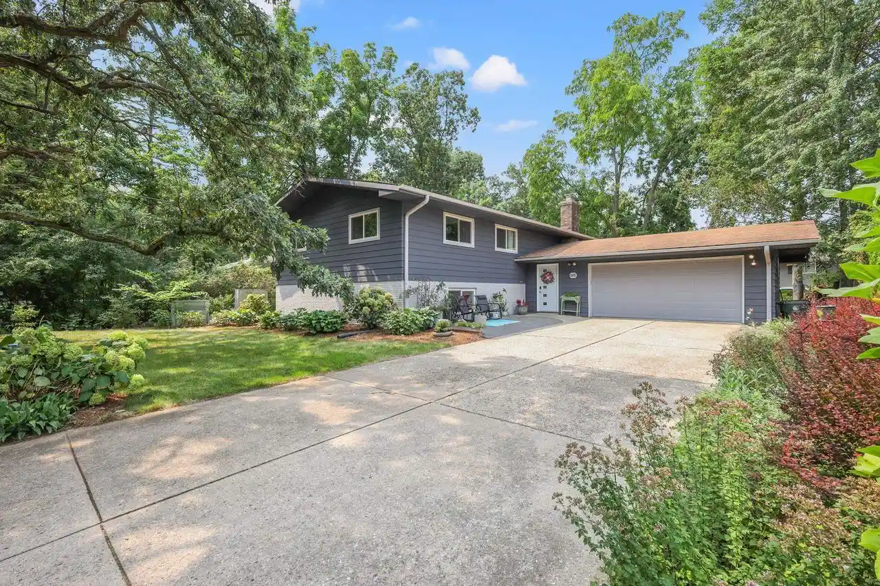 1st image of 1010 Gilbert Road Road, Madison, WI 53711 | MLS# 2030094