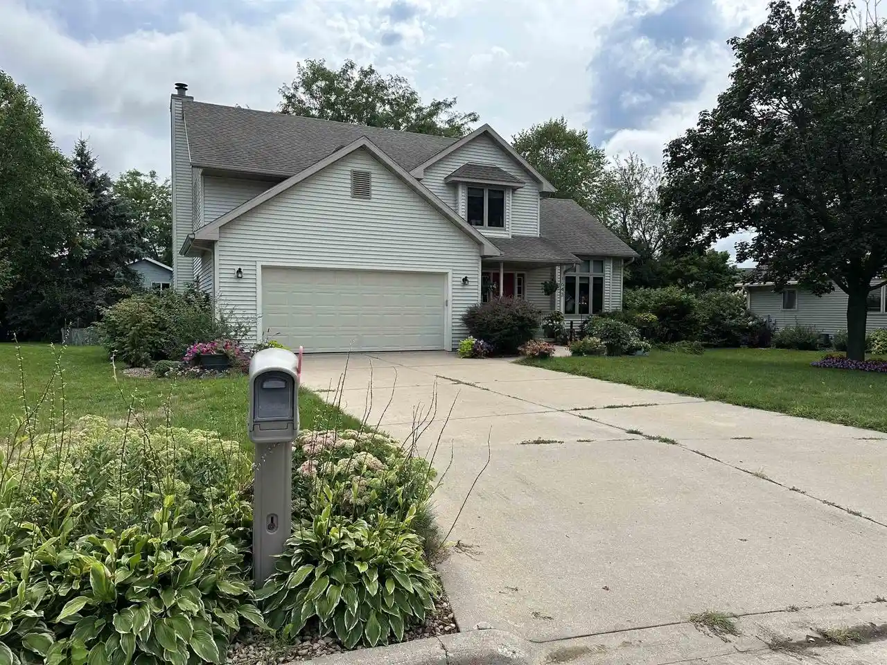 Photo 1 of Single family home for sale at 1643 Erin Hill, Stoughton, WI 53589 | MLS# 2030095 | Listing updated on 2026-09-16