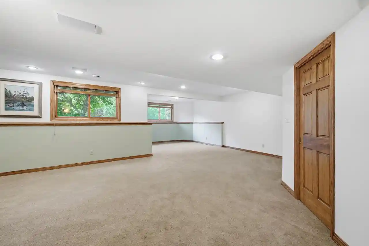 5th image of 4820 W Alesci Dr Dr, Franklin, WI 53132 | MLS# 1975529