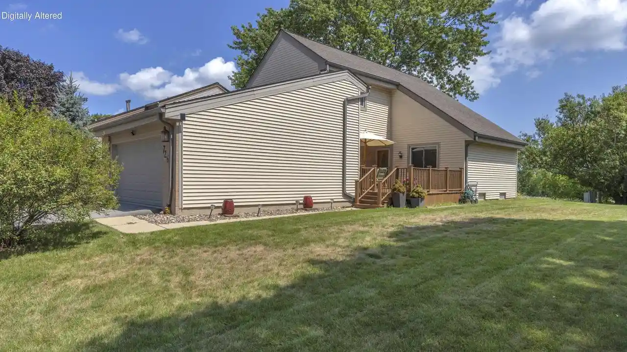 1st image of 7266 S Delaine Dr Dr, Oak Creek, WI 53154 | MLS# 1975532