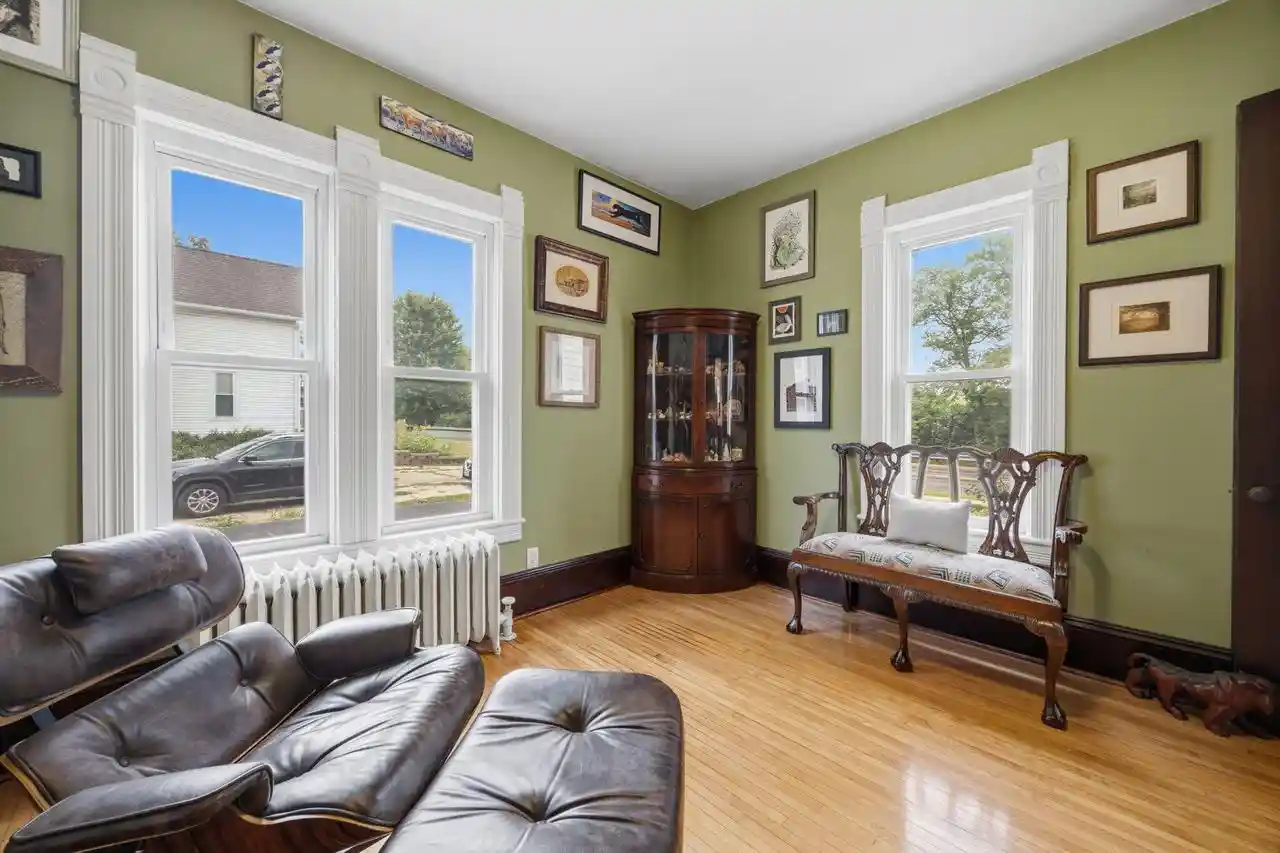 3rd image of 332 Riverside Dr Dr, Fort Atkinson, WI 53538 | MLS# 1975535