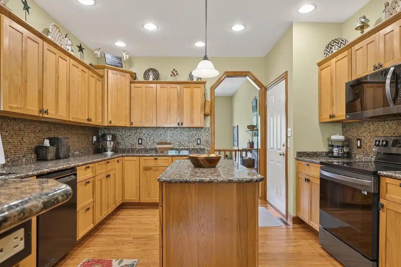 Photo 2 of Single family home for sale at 42112 State Hwy 30, Rushford, MN 55971 | MLS# 1975537 | Listing updated on 2026-08-10