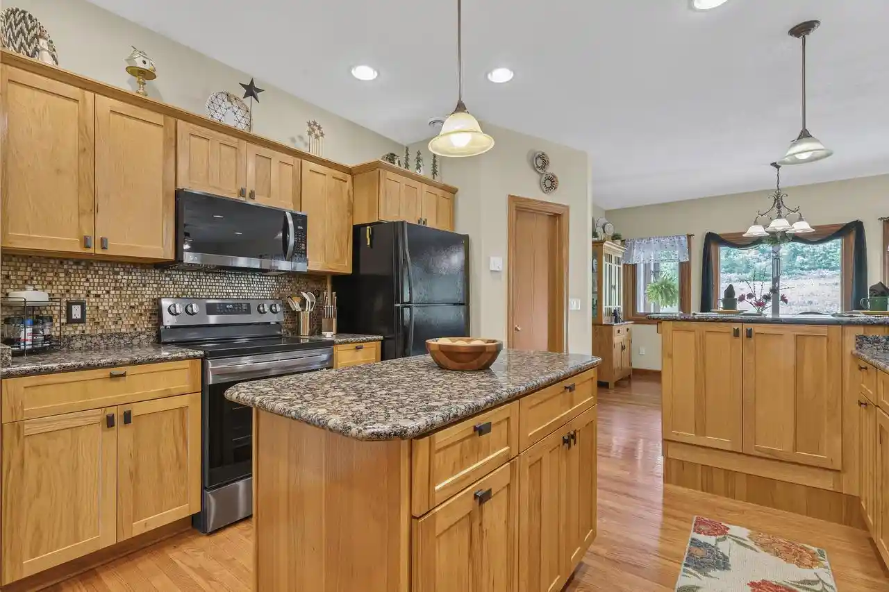 Photo 3 of Single family home for sale at 42112 State Hwy 30, Rushford, MN 55971 | MLS# 1975537 | Listing updated on 2026-08-10