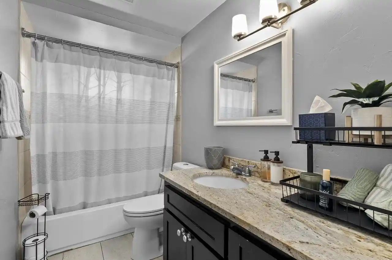 2nd image of 135 S Platten Street Street, Green Bay, WI 54303 | MLS# 50330676