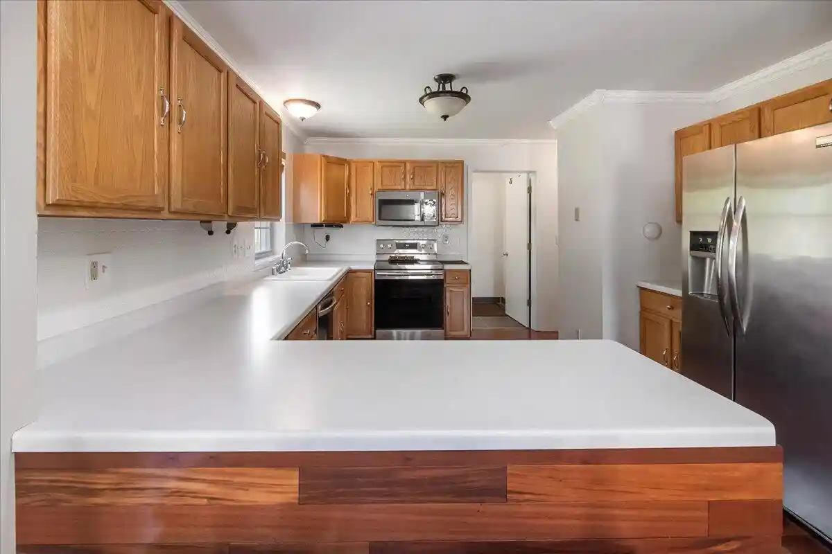 2nd image of 1136 Garfield Lane Lane, Hartford, WI 53027 | MLS# 1975540
