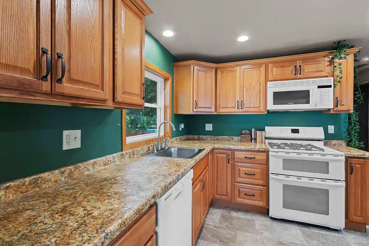 2nd image of 2532 Libal Street Street, Green Bay, WI 54301 | MLS# 50330712