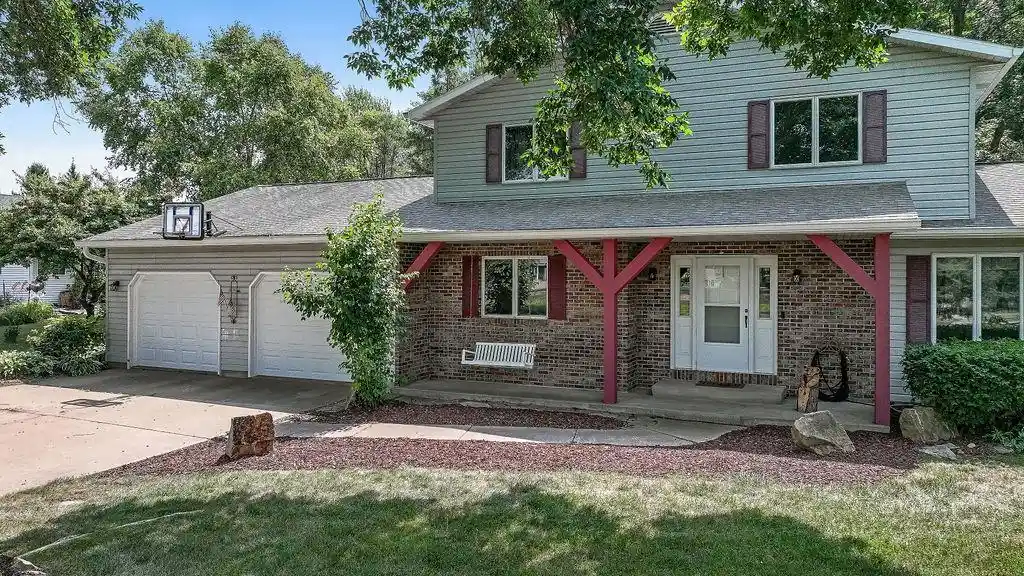 1st image of 2200 E Fillmore Street Street, Marshfield, WI 54449 | MLS# 22603840