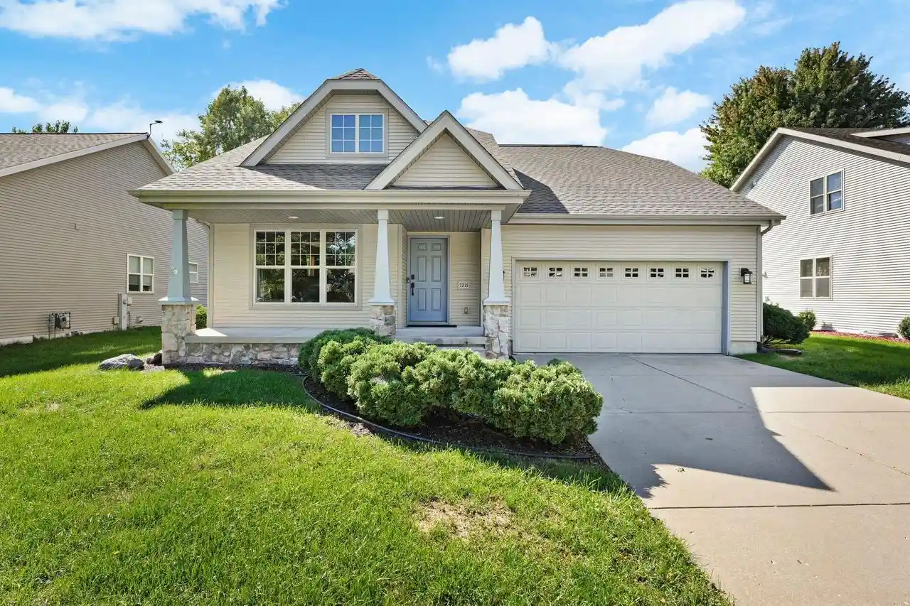 Single family home for sale at 7215 Arctic Fox Dr, Madison, WI 53719 | MLS# 2030111