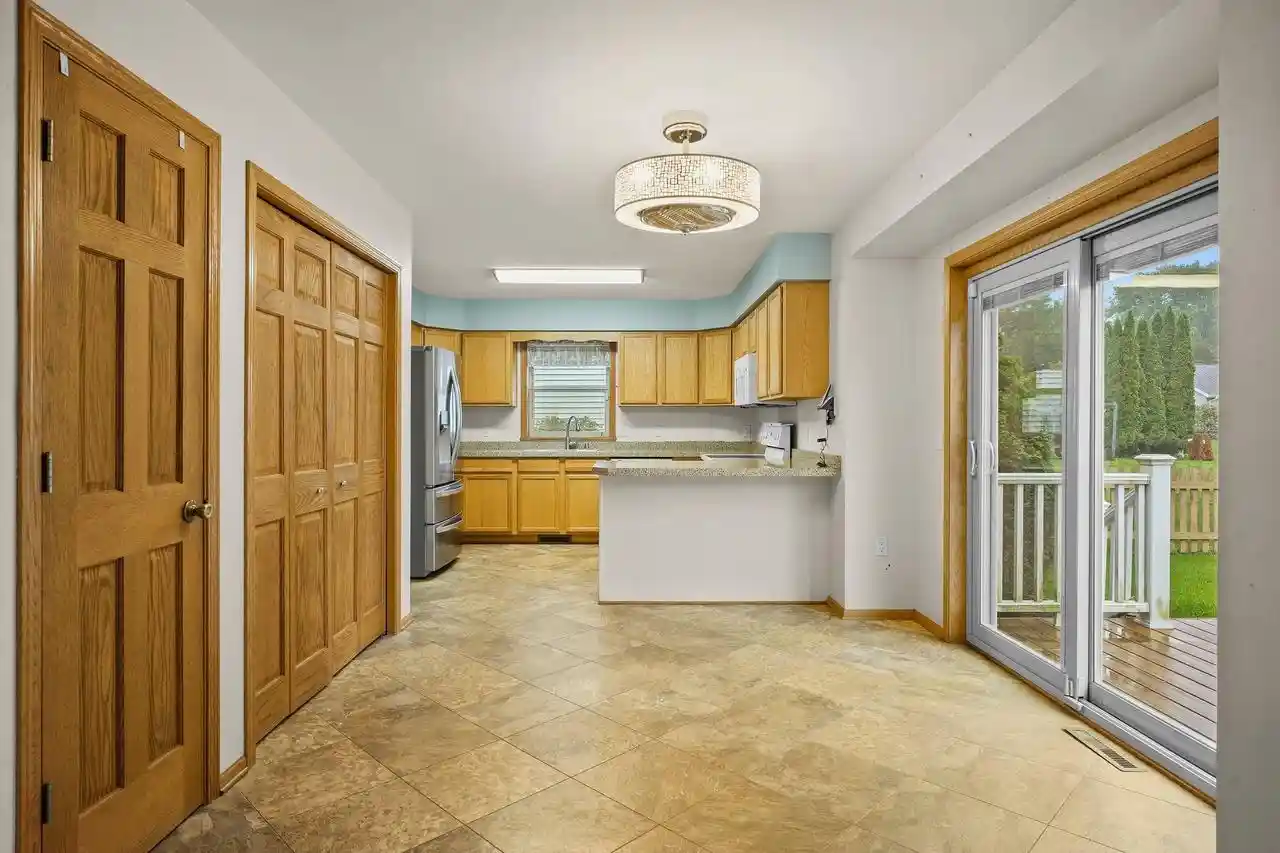 Photo 3 of Single family home for sale at 418 East Hl Pkwy, Madison, WI 53718 | MLS# 2030112 | Listing updated on 2026-09-18