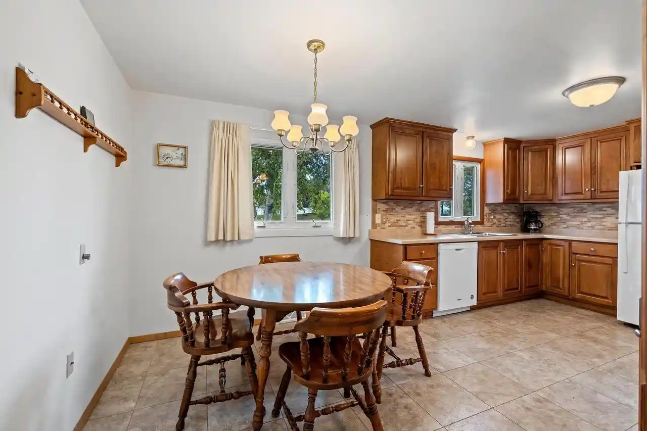 2nd image of 524 E St Joseph Street Street, Green Bay, WI 54301 | MLS# 50330730