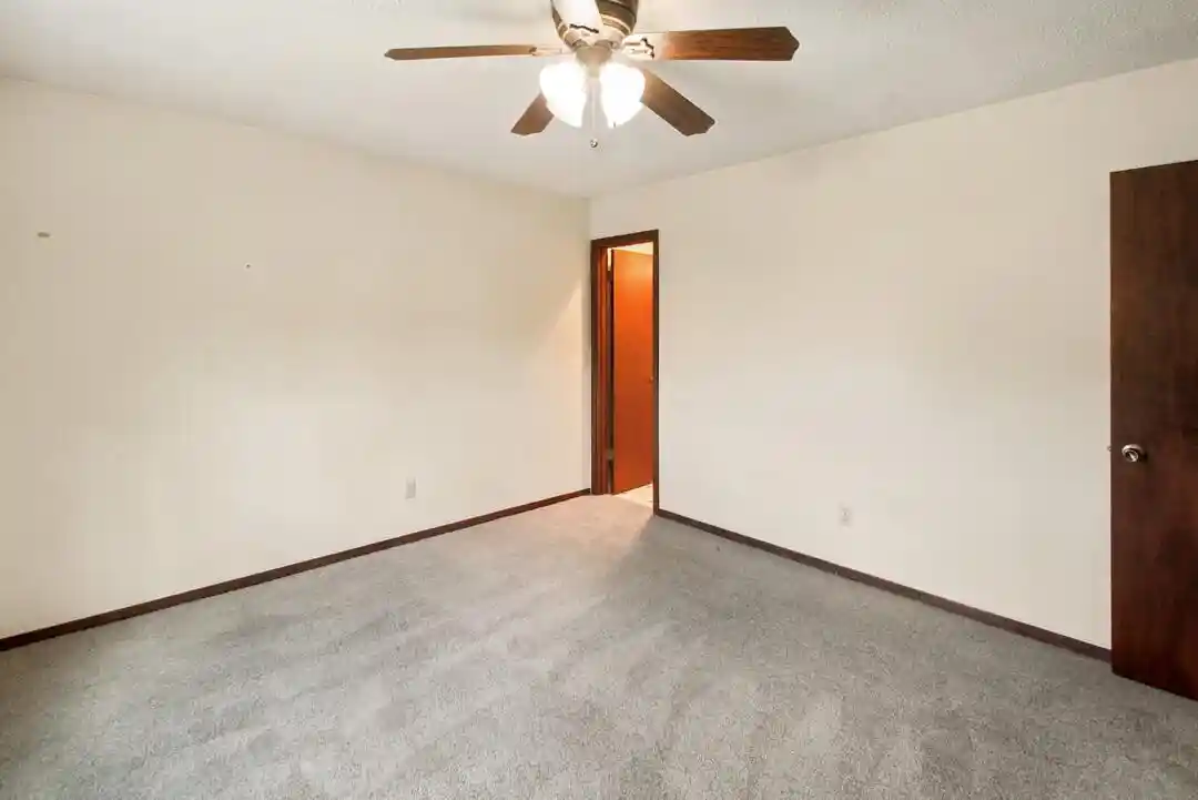 5th image of W169N11546 N Biscayne Dr Dr, Germantown, WI 53022 | MLS# 1975560