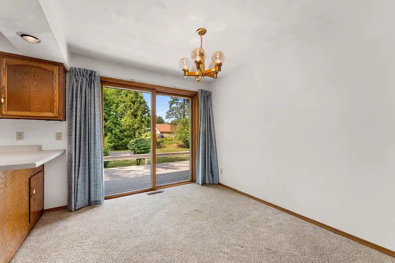 Photo 3 of Sale Pending at 4718 W Periwinkle Court Court, Appleton, WI 54914 | MLS# 50330728 | Listing updated on 2026-09-16