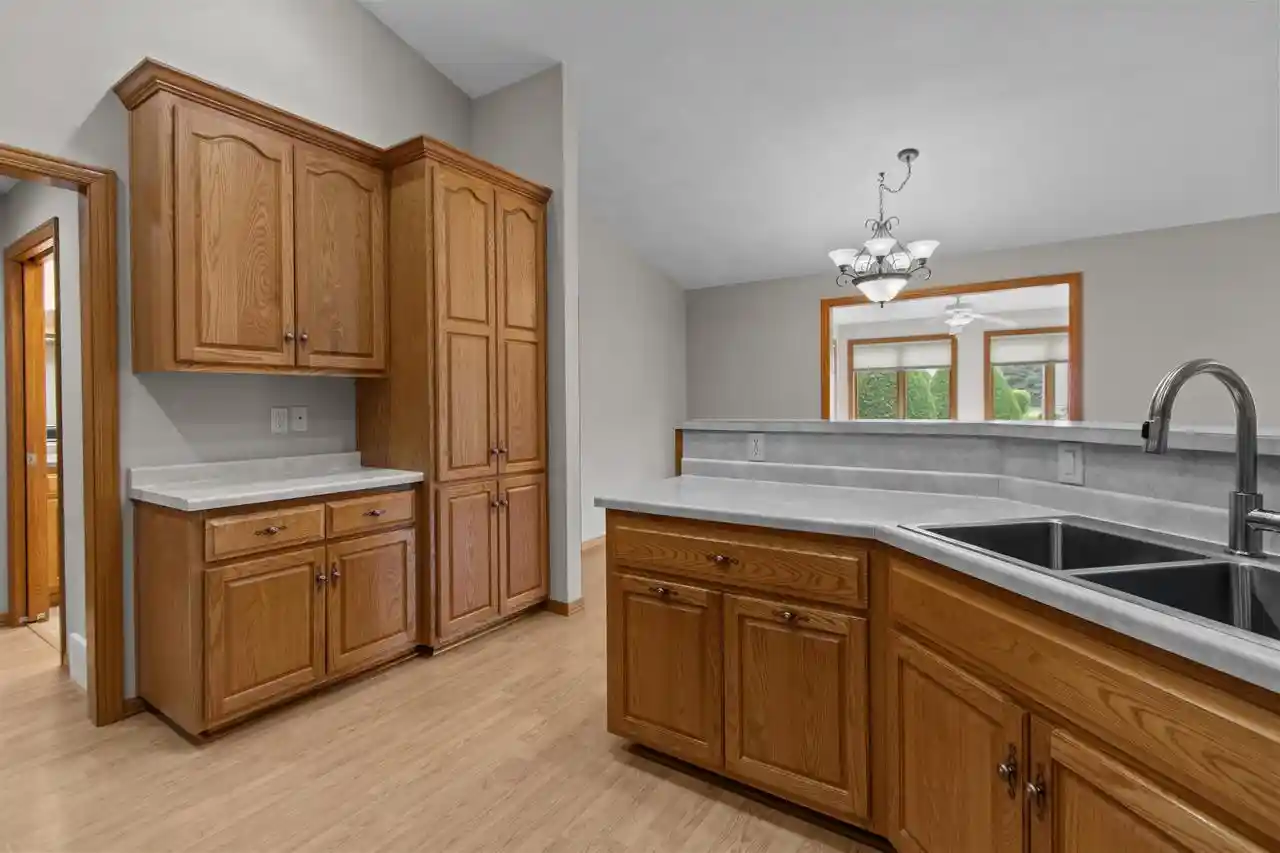 2nd image of 44 Penbrook Circle Circle, Appleton, WI 54913 | MLS# 50330729