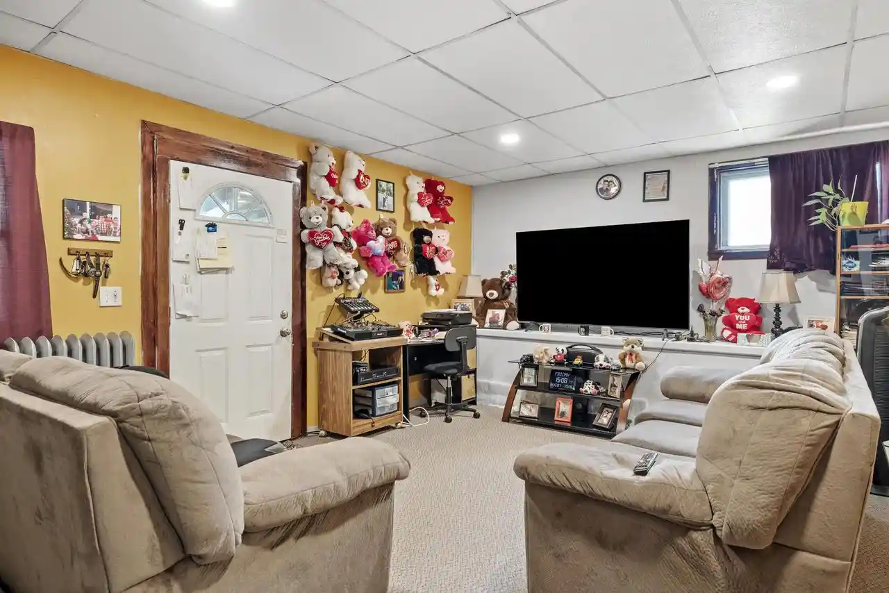3rd image of 307 Madison Ave Ave, Cascade, WI 53011