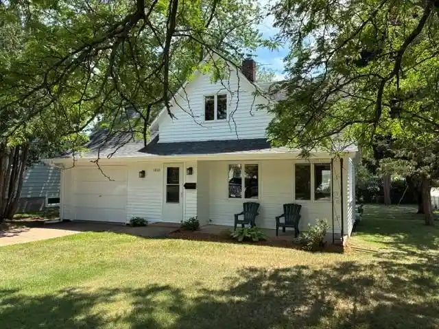 Photo 1 of Single family home for sale at 1801 Altoona Avenue Avenue, Eau Claire, WI 54701 | MLS# 1603996 | Listing updated on 2026-09-01