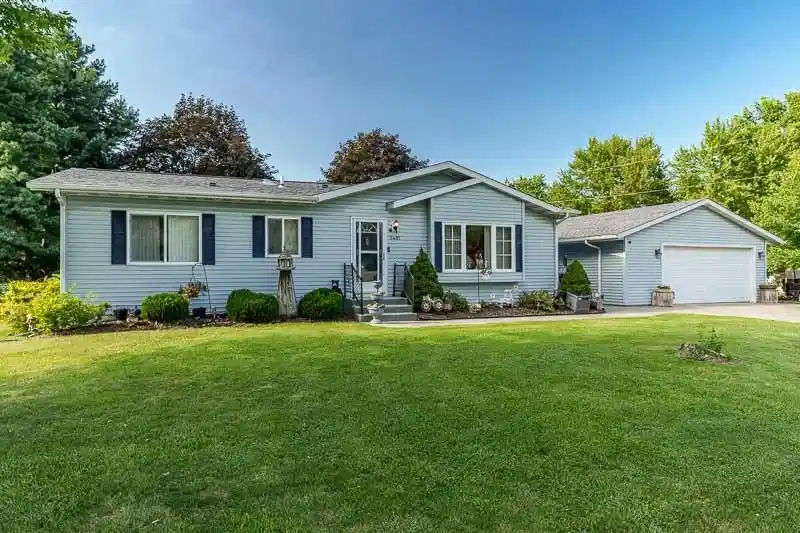 1st image of 2491 Oxford Lane Lane, Beloit, WI 53511 | MLS# 2030127