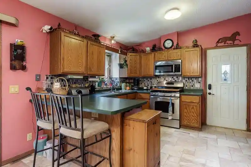 2nd image of 2491 Oxford Lane Lane, Beloit, WI 53511 | MLS# 2030127