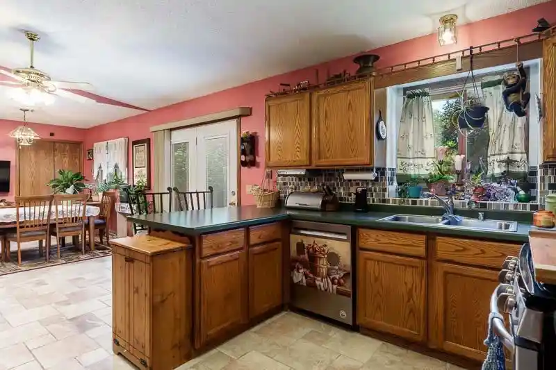 4th image of 2491 Oxford Lane Lane, Beloit, WI 53511 | MLS# 2030127