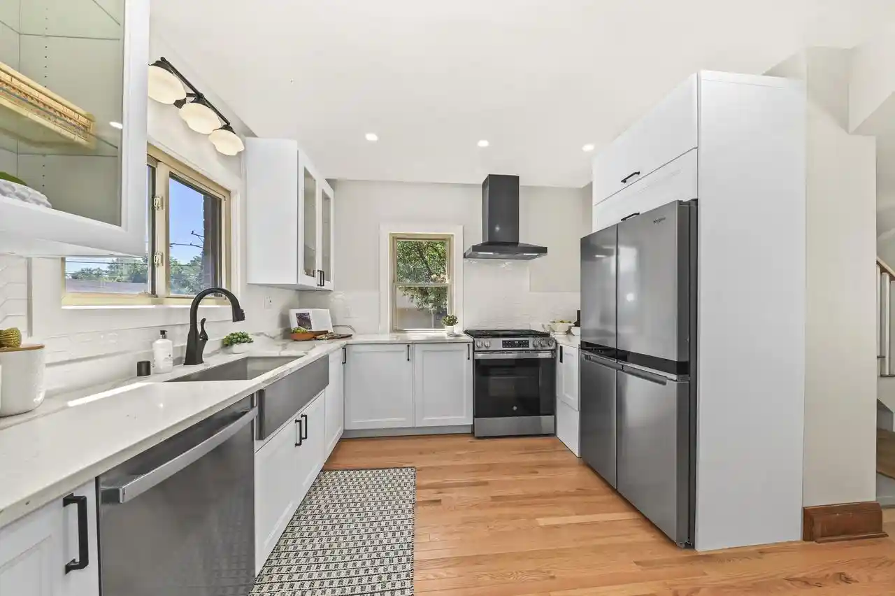 5th image of 119 E Ohio Avenue Avenue, Milwaukee, WI 53207 | MLS# 1975566