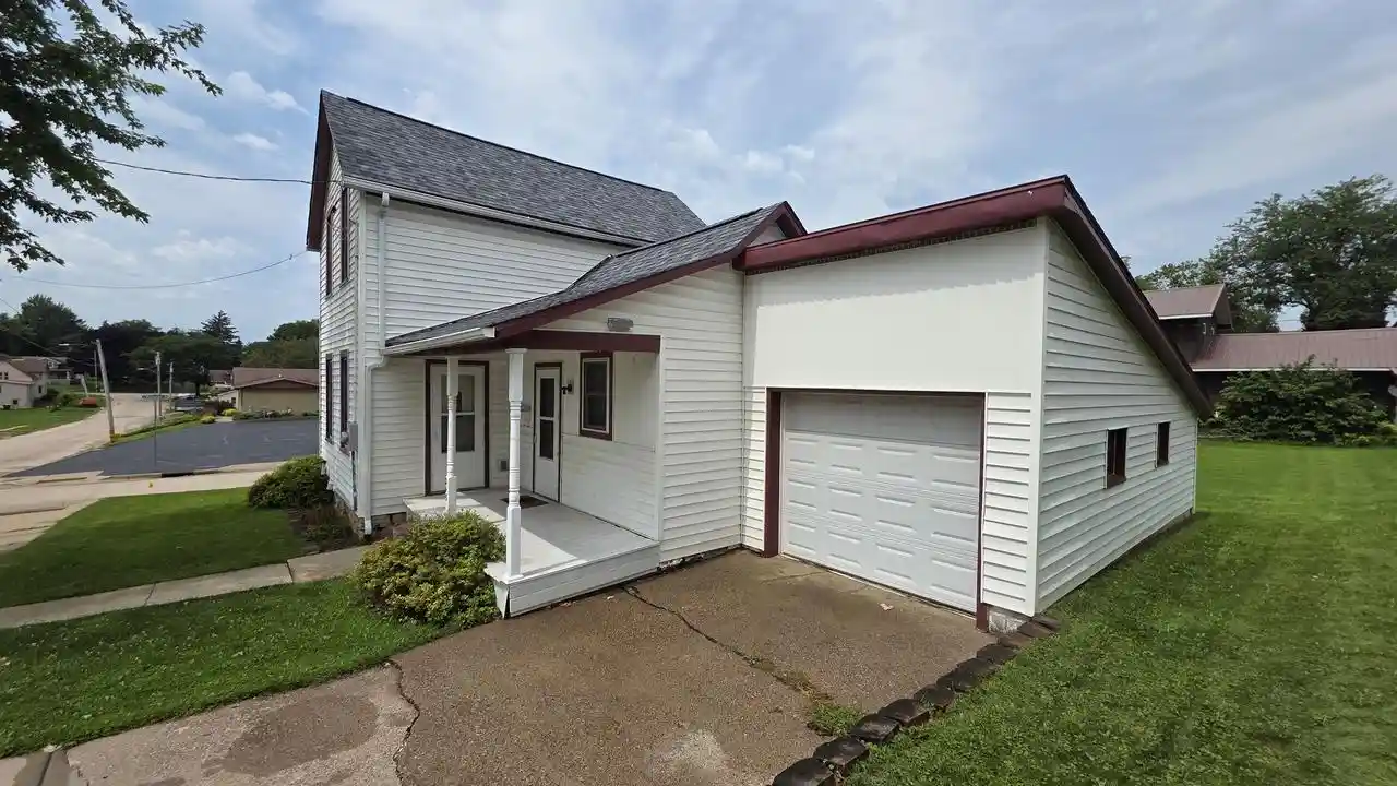 2nd image of 245 W Walnut Street Street, Lancaster, WI 53813 | MLS# 2030145