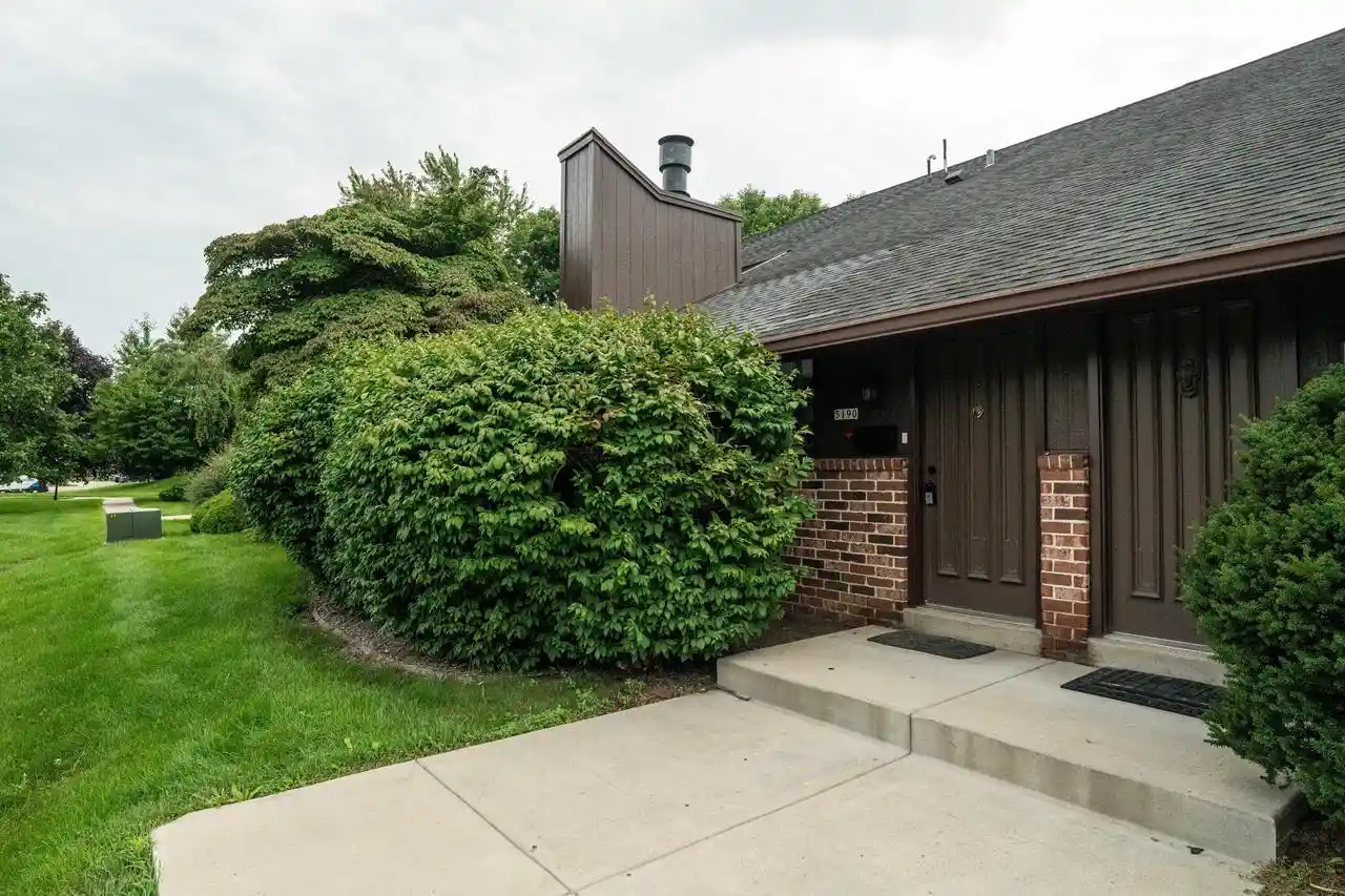 1st image of 5190 Woodbridge Lane S Lane S, Milwaukee, WI 53221 | MLS# 1975581