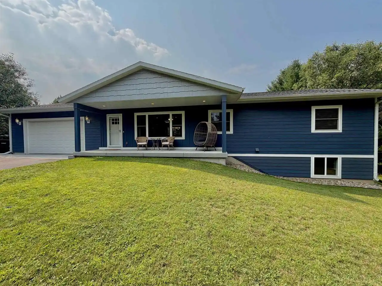 Photo 1 of Single family home for sale at E10643 Lee Lane Lane, Baraboo, WI 53913 | MLS# 2030148 | Listing updated on 2026-08-31