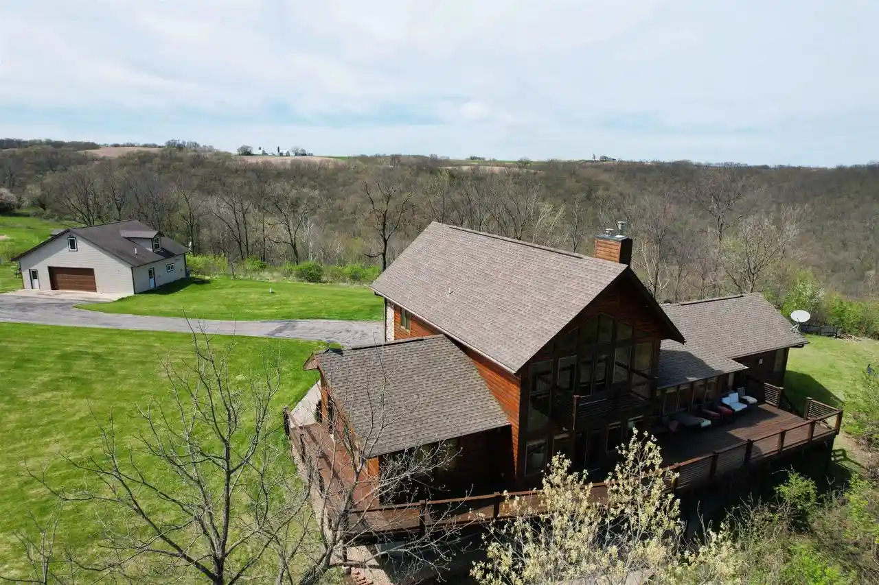 3rd image of 29001 Skyview Lane Lane, Wauzeka, WI 53826 | MLS# 2030147