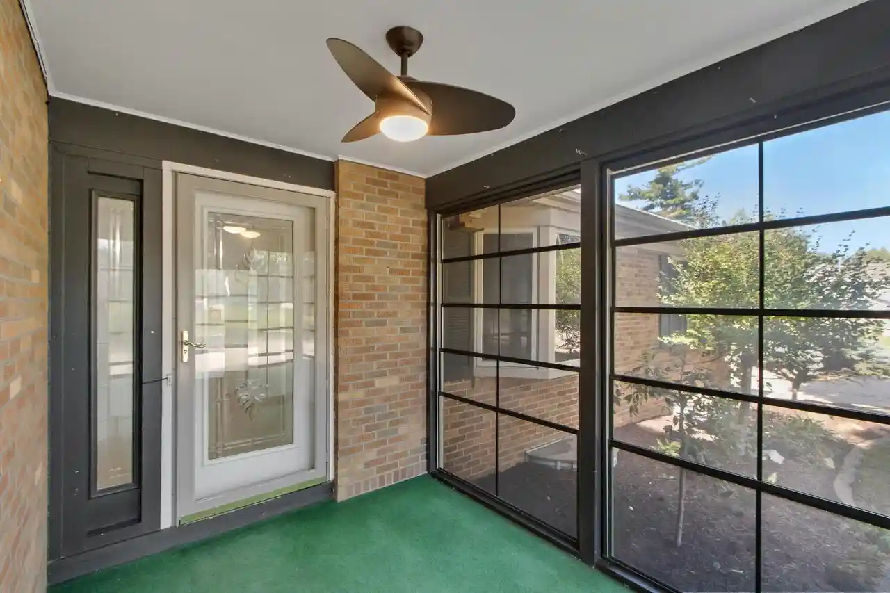 Photo 2 of Single family home for sale at 402 S Owen Dr, Madison, WI 53711 | MLS# 2030149 | Listing updated on 2026-10-04