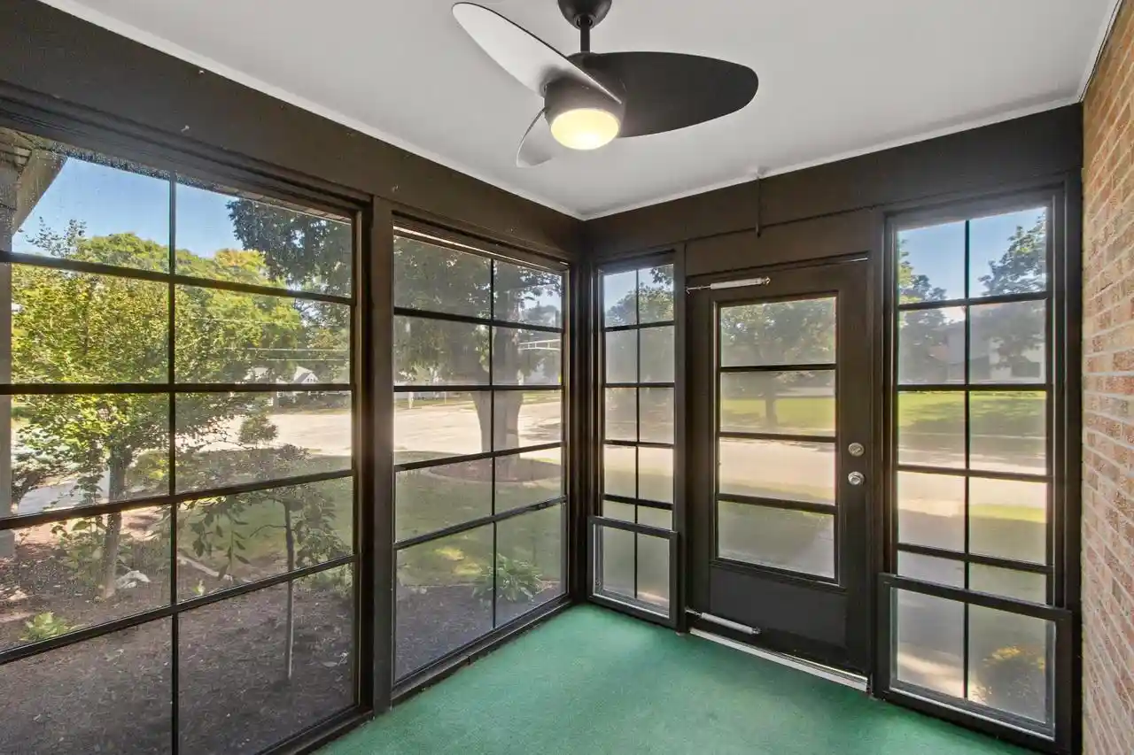 Photo 3 of Single family home for sale at 402 S Owen Dr, Madison, WI 53711 | MLS# 2030149 | Listing updated on 2026-10-04