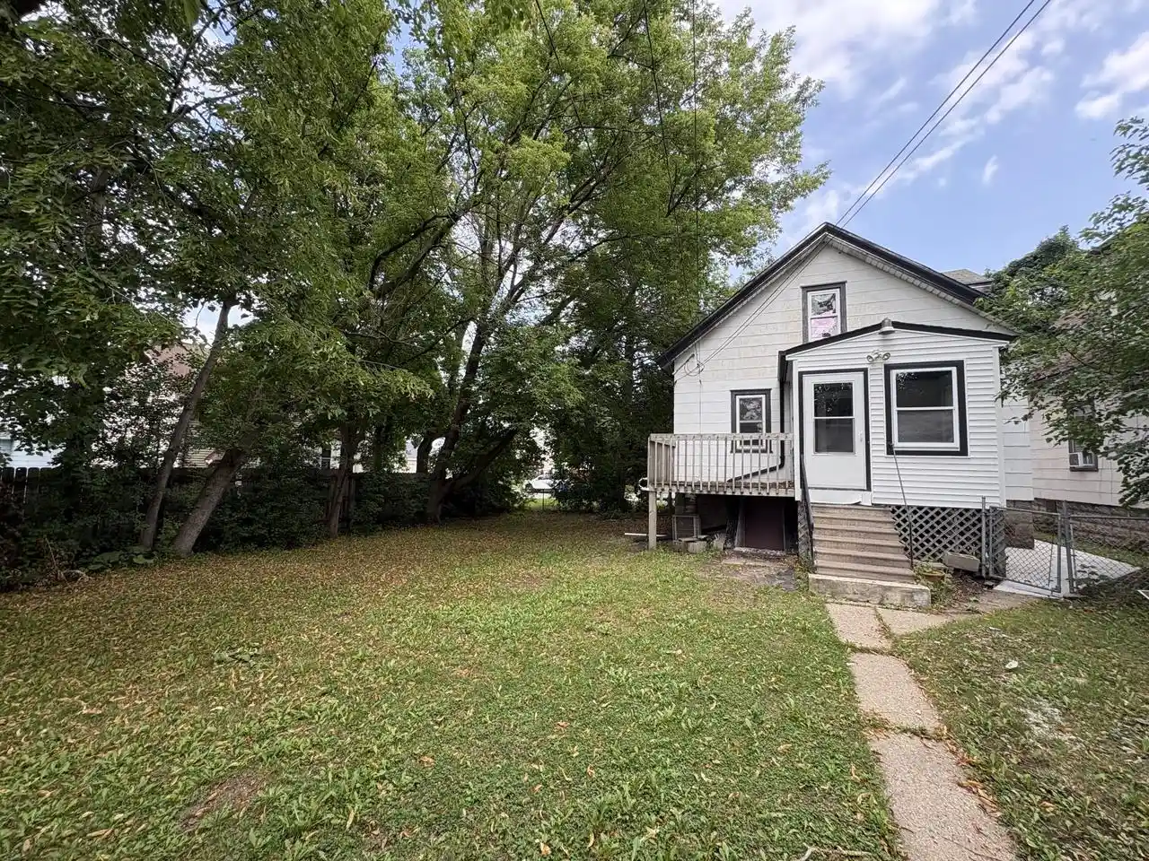 4th image of 1933 S 68Th Street Street, Milwaukee, WI 53219 | MLS# 1975608