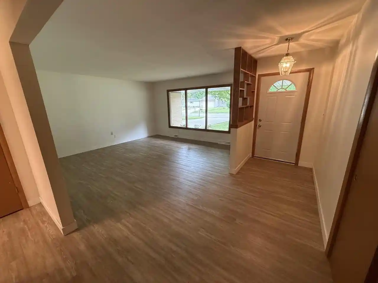 2nd image of 8414 S Verdev Dr Dr, Oak Creek, WI 53154 | MLS# 1975620
