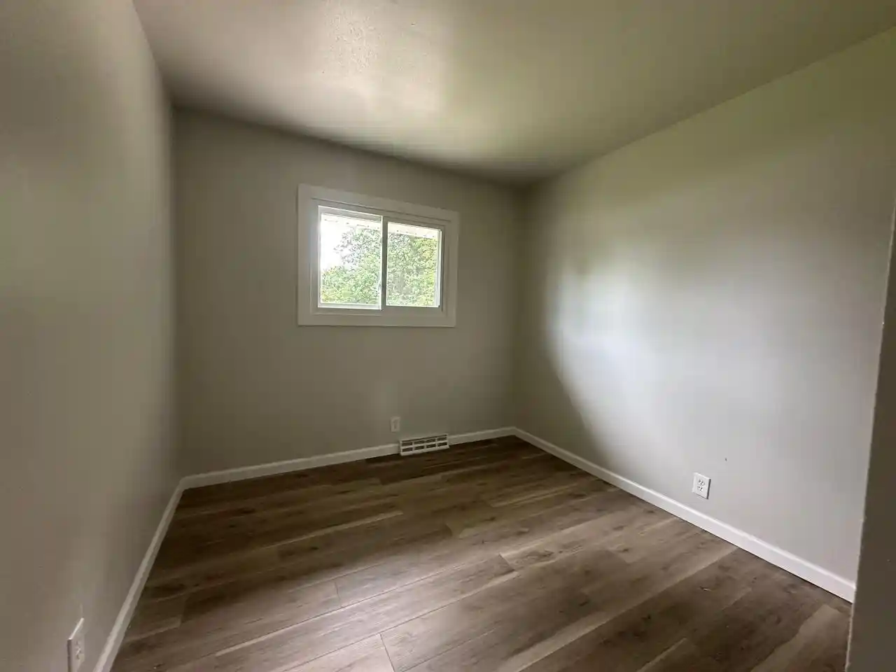 2nd image of 6656 W Brentwood Avenue Avenue, Milwaukee, WI 53223 | MLS# 50330751