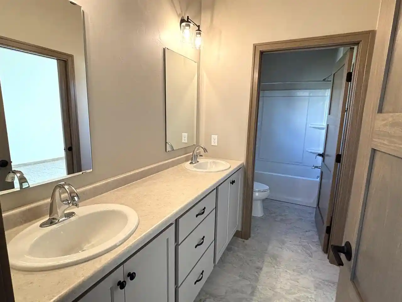 5th image of 2652 Lawrence Lane Lane, Neenah, WI 54956 | MLS# 50330755