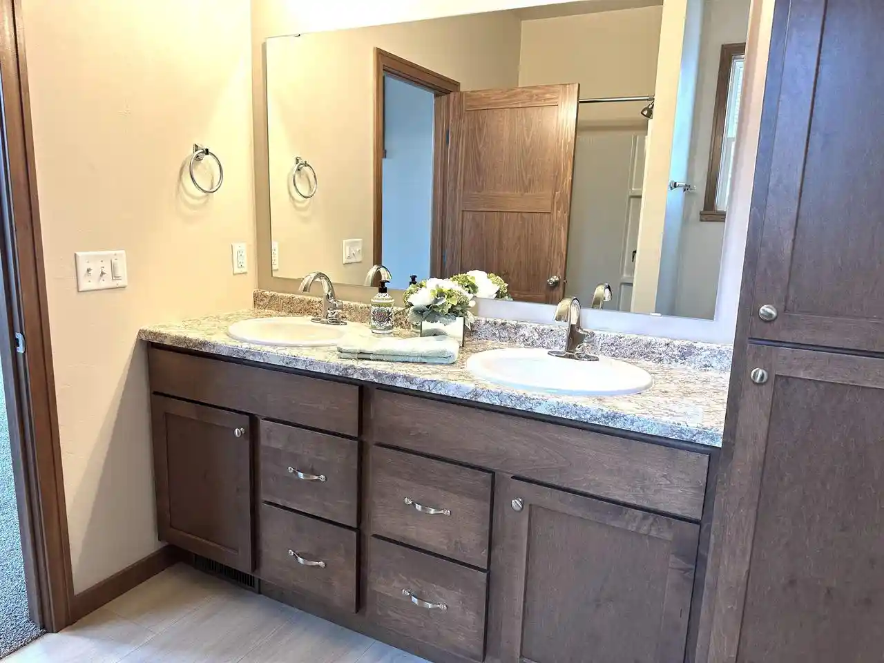 Photo 3 of Single family home for sale at 8314 Marlo Avenue Avenue, Neenah, WI 54956 | MLS# 50330759 | Listing updated on 2026-08-11