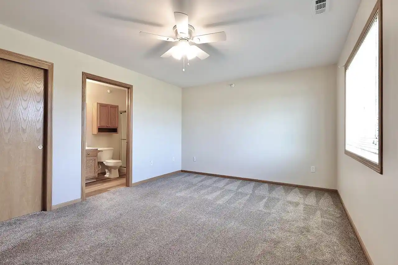 2nd image of 2520 11th Pl Pl #206, Kenosha, WI 53140 | MLS# 1975630