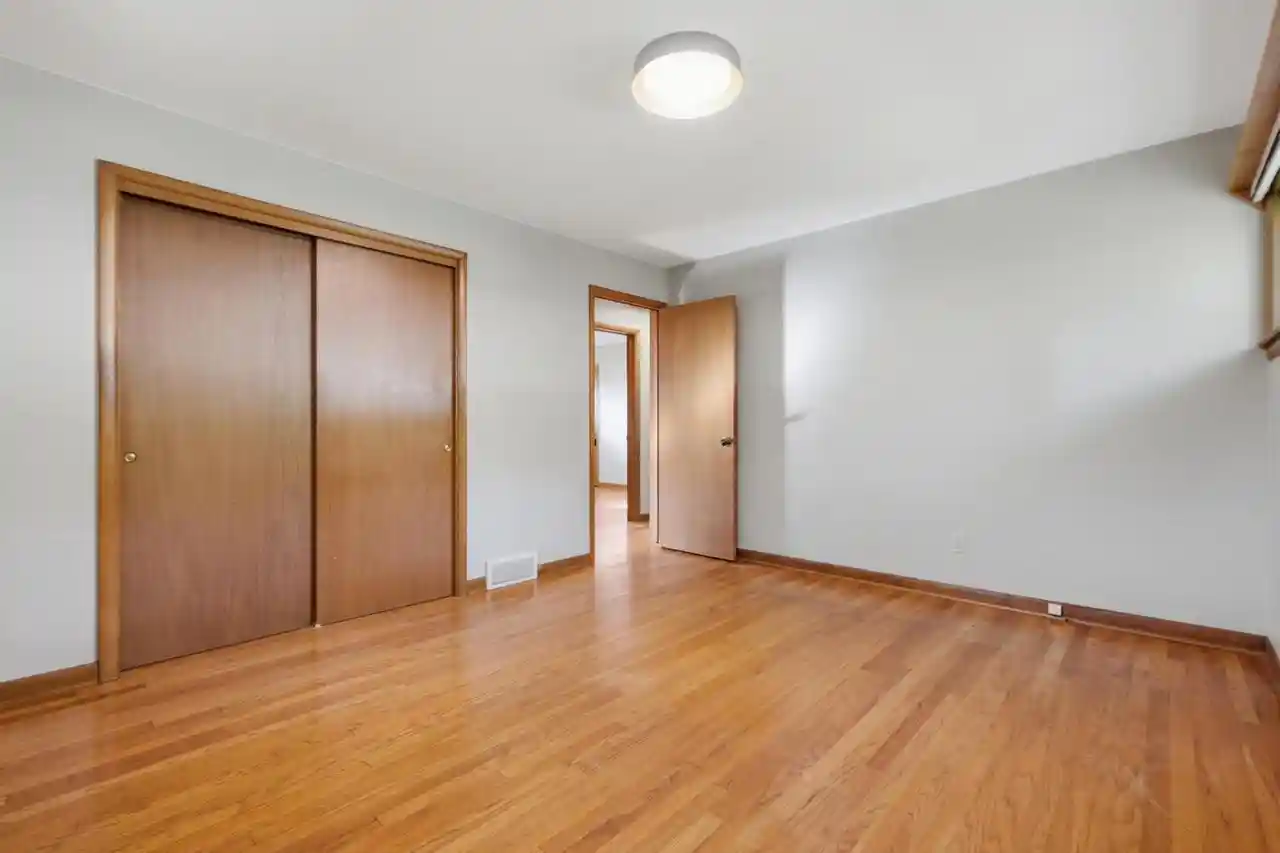Photo 3 of Single family home for sale at 402 E Dean Ave, Madison, WI 53716 | MLS# 2030176 | Listing updated on 2026-09-30