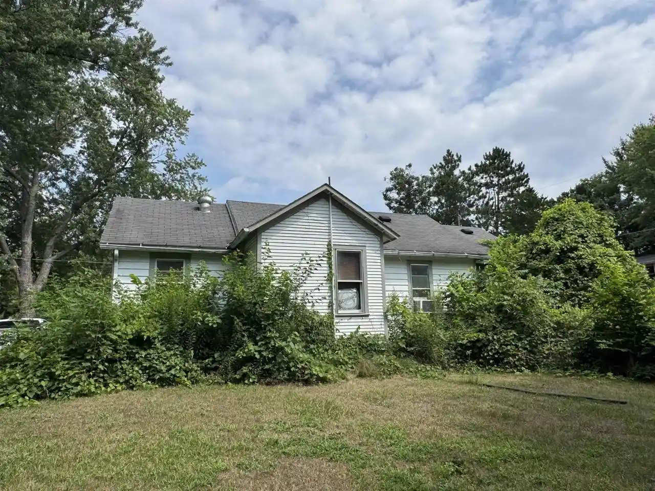 2nd image of 367 E Centre Street Street, Beloit, WI 53511 | MLS# 2030182
