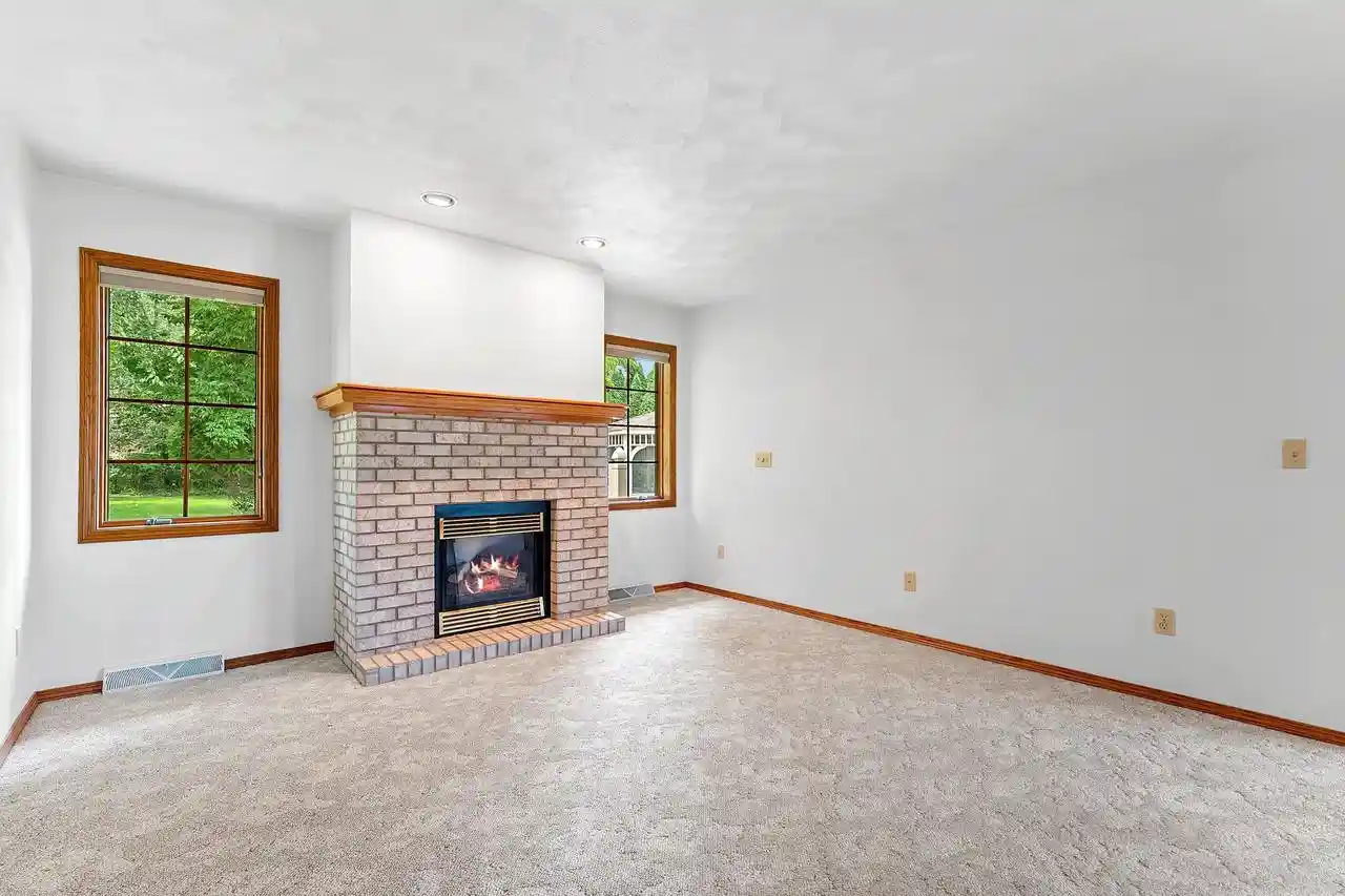 2nd image of 1525 Parkview Dr Dr, New London, WI 54961 | MLS# 50330770