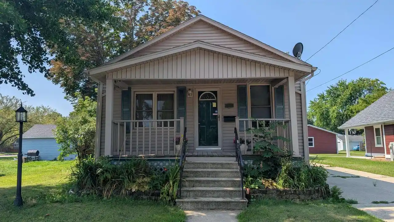 1st image of 1172 Day Street Street, Green Bay, WI 54302 | MLS# 50330754