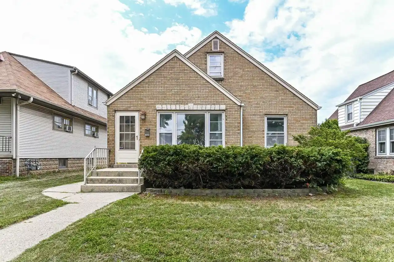 1st image of 1009 W Morgan Avenue Avenue, Milwaukee, WI 53221 | MLS# 1975637
