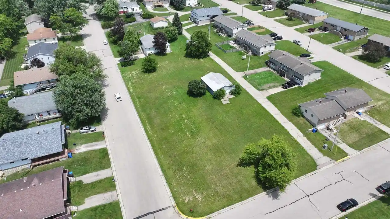 1st image of 111 Valley Dr Dr, Mount Horeb, WI 53572 | MLS# 2030184