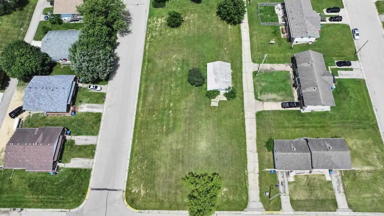 3rd image of 111 Valley Dr Dr, Mount Horeb, WI 53572 | MLS# 2030184