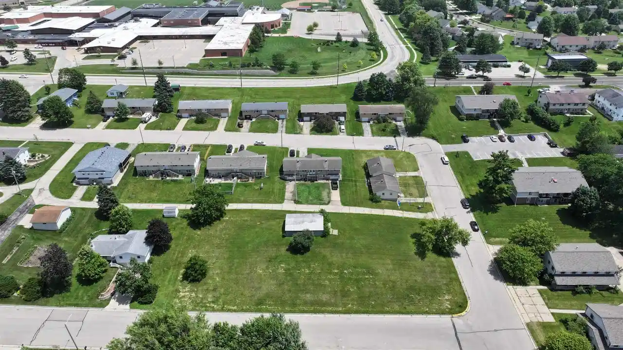 8th image of 111 Valley Dr Dr, Mount Horeb, WI 53572 | MLS# 2030184