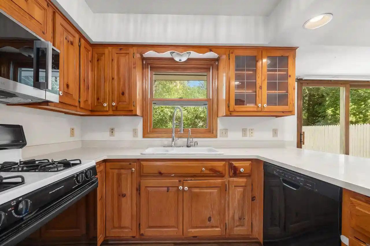 3rd image of 21840 Doneswood Dr Dr, Waukesha, WI 53186 | MLS# 1975641