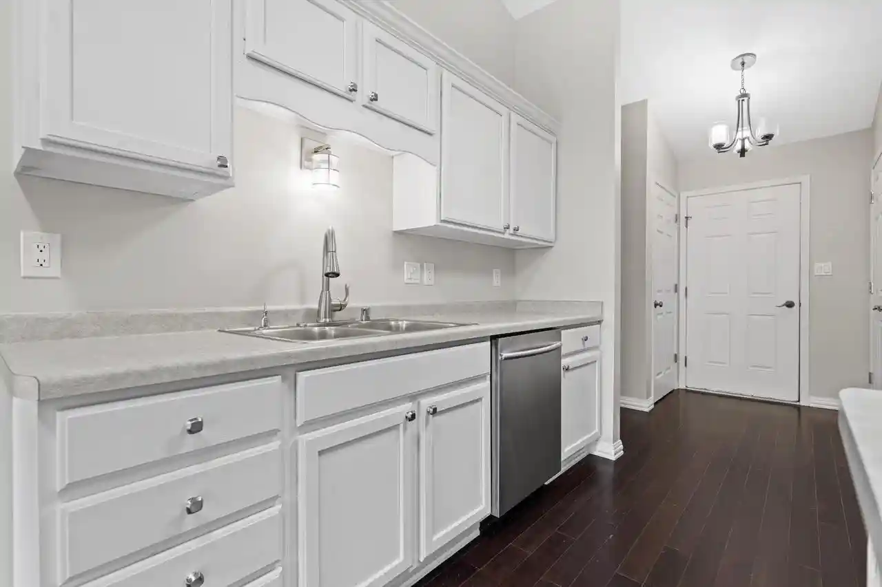 39th image of 8407 S Cortland Dr Dr, Oak Creek, WI 53154 | MLS# 1975644