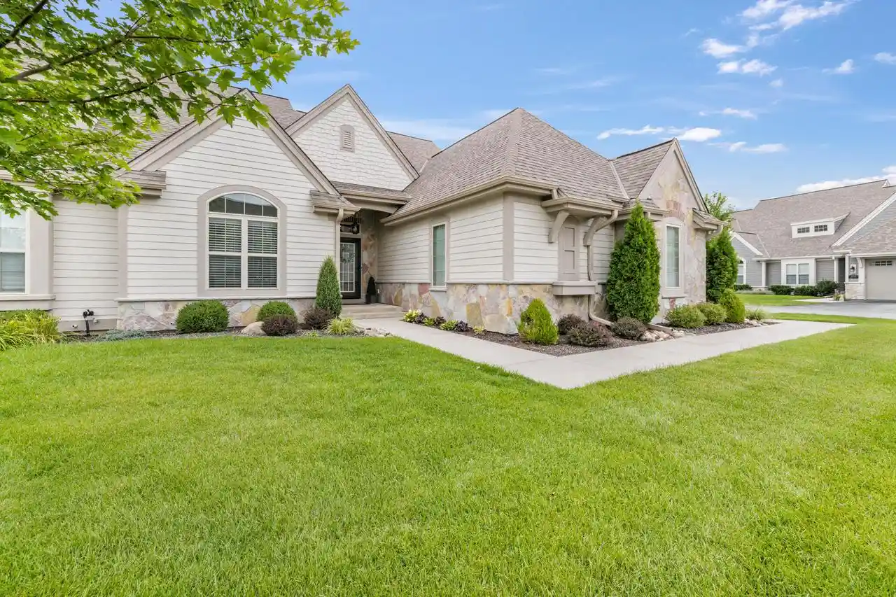 1st image of 1760 Derby Lane Lane, Oconomowoc, WI 53066 | MLS# 1975652